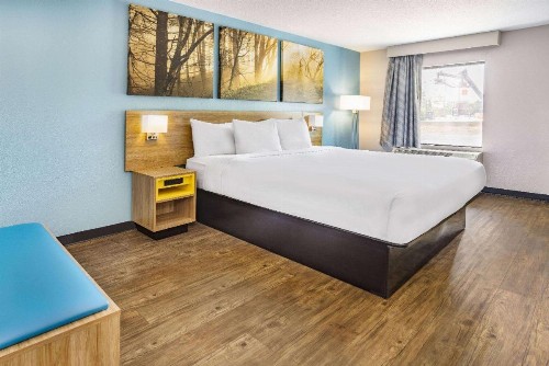 Days Inn by Wyndham Raleigh Glenwood-Crabtree - image 24