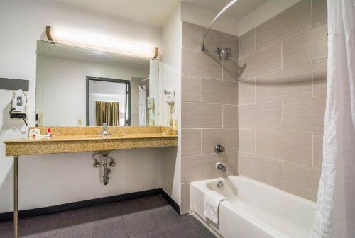 Days Inn by Wyndham Raleigh Glenwood-Crabtree - image 32