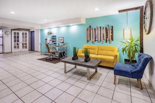 Days Inn by Wyndham Raleigh Glenwood-Crabtree - image 35