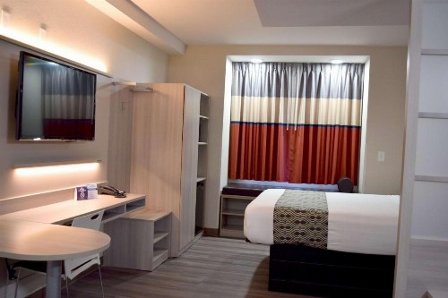 Microtel Inn & Suites by Wyndham Raleigh - image 25