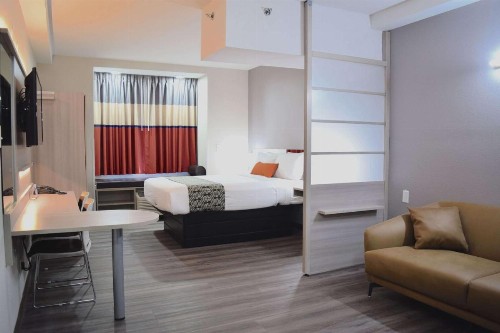 Microtel Inn & Suites by Wyndham Raleigh - image 26