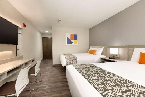 Microtel Inn & Suites by Wyndham Raleigh - image 33
