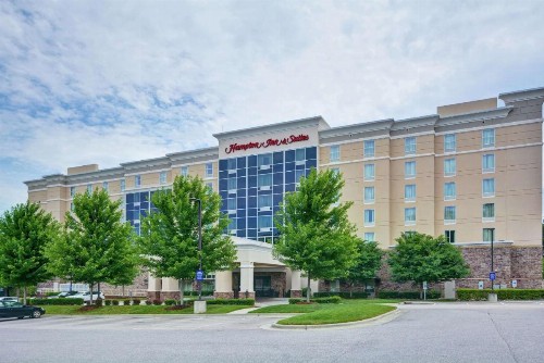 Hampton Inn & Suites Crabtree