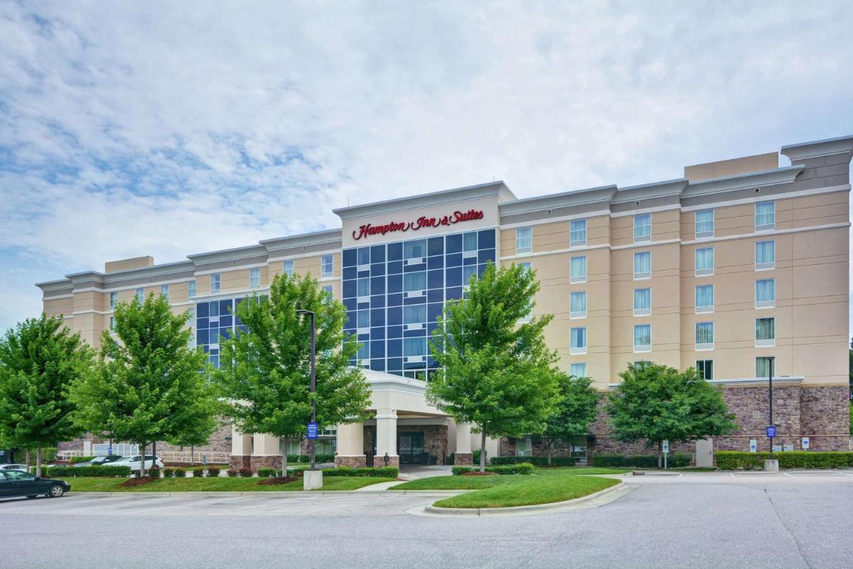 Hampton Inn & Suites Crabtree - main image