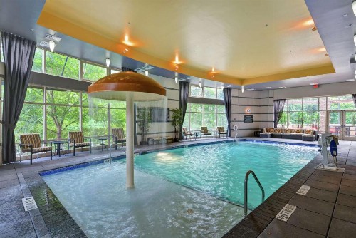 Hampton Inn & Suites Crabtree - image 11