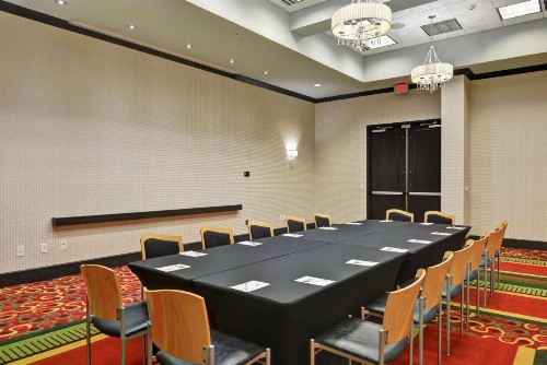 Hampton Inn & Suites Crabtree - image 48