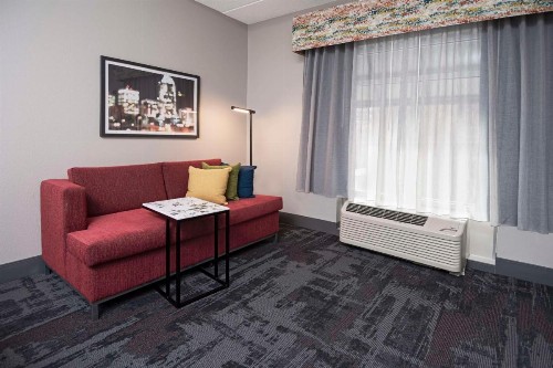 Hampton Inn & Suites - Raleigh Downtown - image 21