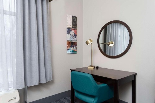 Hampton Inn & Suites - Raleigh Downtown - image 28
