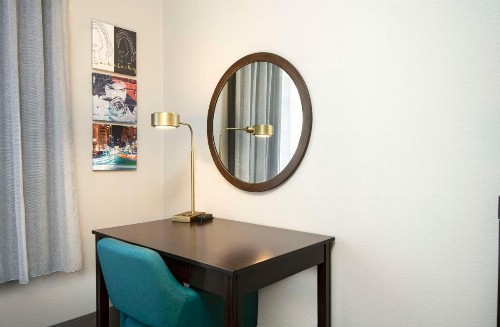 Hampton Inn & Suites - Raleigh Downtown - image 33