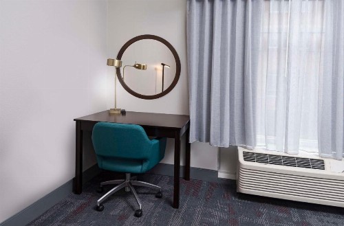 Hampton Inn & Suites - Raleigh Downtown - image 37