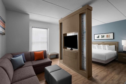 Hyatt House Raleigh North Hills - image 2
