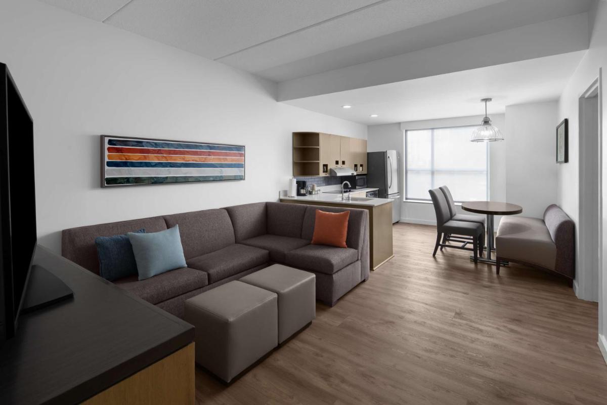 Hyatt House Raleigh North Hills - image 6