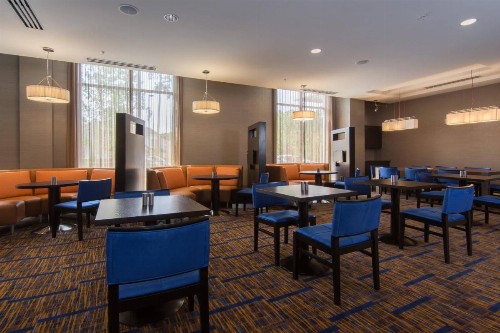Courtyard by Marriott Raleigh-Durham Airport/Brier Creek - image 10