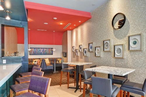 Hilton Garden Inn Raleigh/Crabtree Valley - image 22