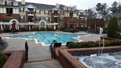 Oakwood Raleigh at Brier Creek - image 11