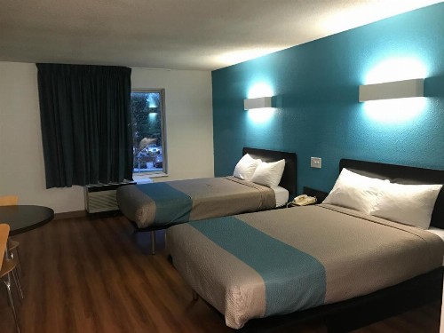 Motel 6-Raleigh NC - North - image 8