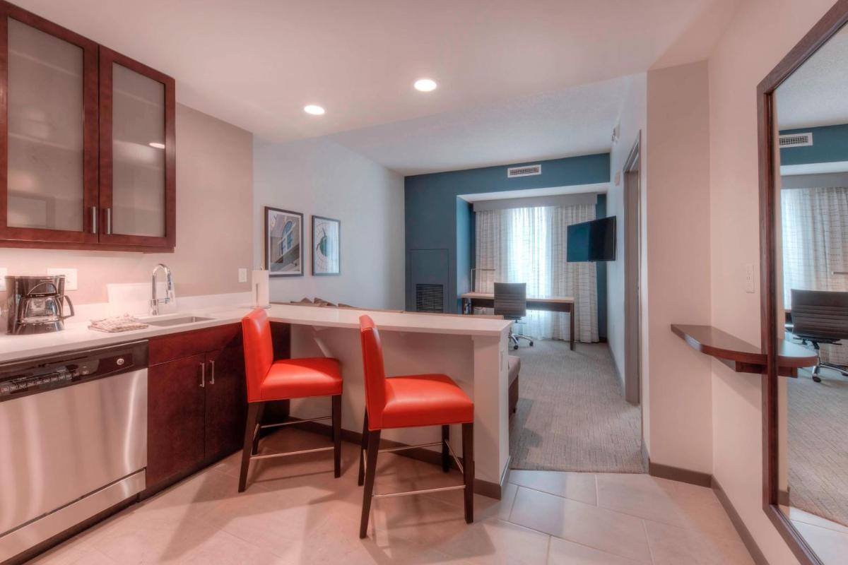 Residence Inn by Marriott Raleigh Downtown - image 4