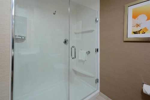 Fairfield Inn & Suites by Marriott Raleigh Capital Blvd./I-540 - image 22