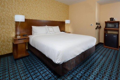 Fairfield Inn & Suites by Marriott Raleigh Capital Blvd./I-540 - image 23