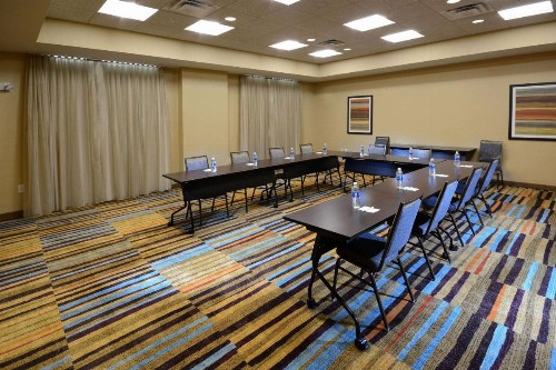 Fairfield Inn & Suites by Marriott Raleigh Capital Blvd./I-540 - image 36