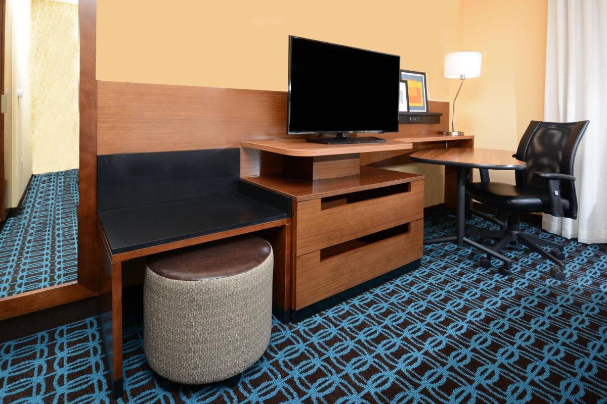 Fairfield Inn & Suites by Marriott Raleigh Capital Blvd./I-540 - image 4
