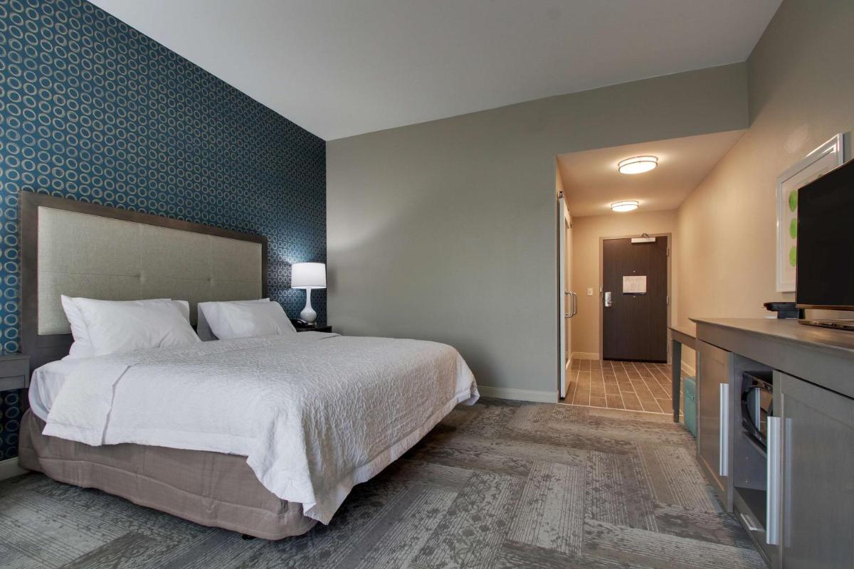 Hampton Inn & Suites By Hilton Knightdale Raleigh - image 7
