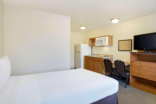 WoodSpring Suites Raleigh Northeast Wake Forest - image 10