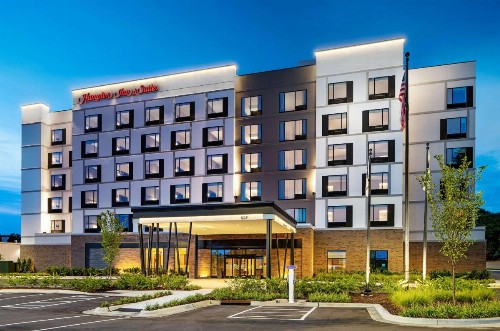 Hampton Inn & Suites Raleigh Midtown NC