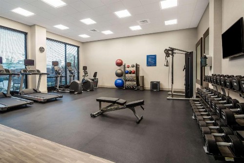 Hampton Inn & Suites Raleigh Midtown NC - image 10