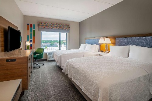 Hampton Inn & Suites Raleigh Midtown NC - image 16
