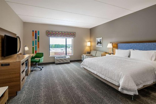Hampton Inn & Suites Raleigh Midtown NC - image 21