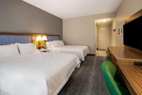 Hampton Inn & Suites Raleigh Midtown NC - image 22
