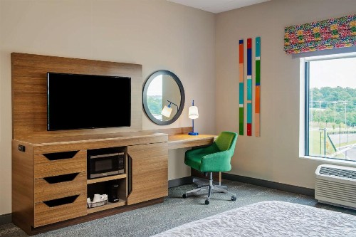 Hampton Inn & Suites Raleigh Midtown NC - image 23