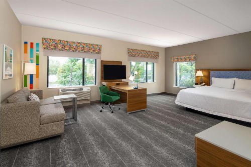 Hampton Inn & Suites Raleigh Midtown NC - image 25