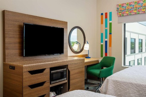 Hampton Inn & Suites Raleigh Midtown NC - image 29