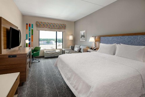 Hampton Inn & Suites Raleigh Midtown NC - image 31