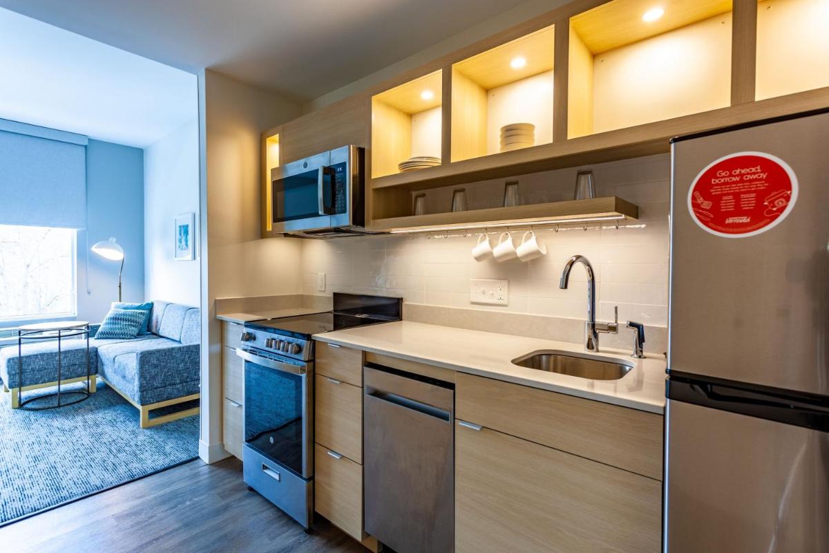 TownePlace Suites by Marriott Raleigh - University Area - image 5