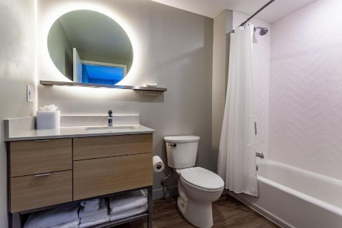 TownePlace Suites by Marriott Raleigh - University Area - image 8