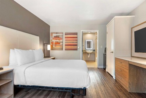 Best Western Plus Rancho Cordova Inn - image 24