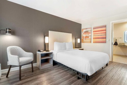 Best Western Plus Rancho Cordova Inn - image 28