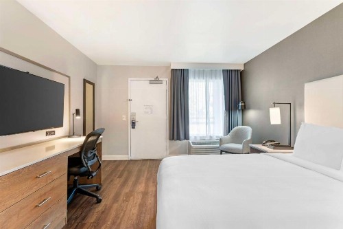 Best Western Plus Rancho Cordova Inn - image 30