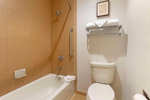 Best Western Plus Rancho Cordova Inn - image 36