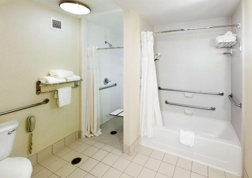 Hilton Garden Inn Ontario Rancho Cucamonga - image 30