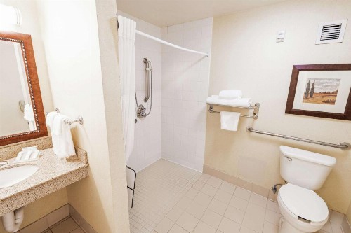 Hilton Garden Inn Ontario Rancho Cucamonga - image 34
