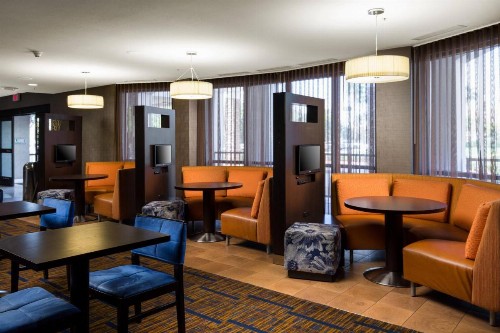 Courtyard by Marriott Rancho Cucamonga - image 3