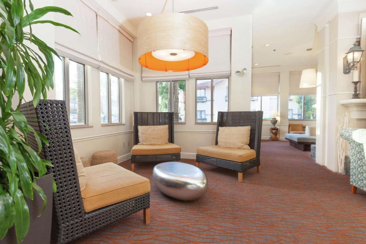 Hilton Garden Inn Palm Springs/Rancho Mirage - image 7