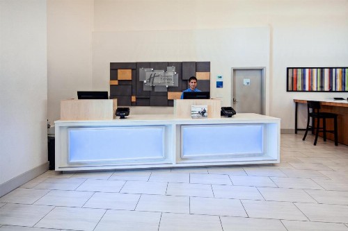 Holiday Inn Express & Suites Rancho Mirage an IHG Hotel - image 20