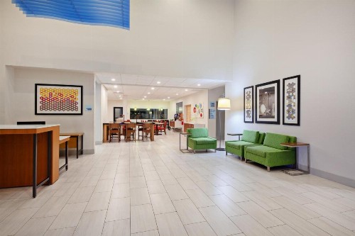 Holiday Inn Express & Suites Rancho Mirage an IHG Hotel - image 27