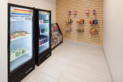 Holiday Inn Express & Suites Rancho Mirage an IHG Hotel - image 31