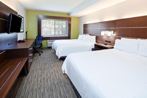 Holiday Inn Express & Suites Rancho Mirage an IHG Hotel - image 9